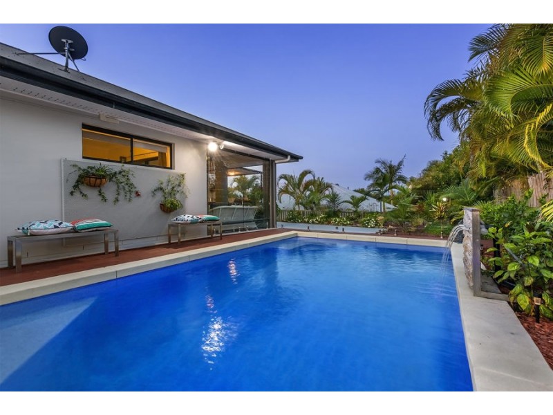 8 Infinity Court, Coomera Waters QLD 4209