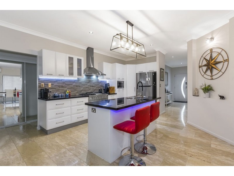 8 Infinity Court, Coomera Waters QLD 4209