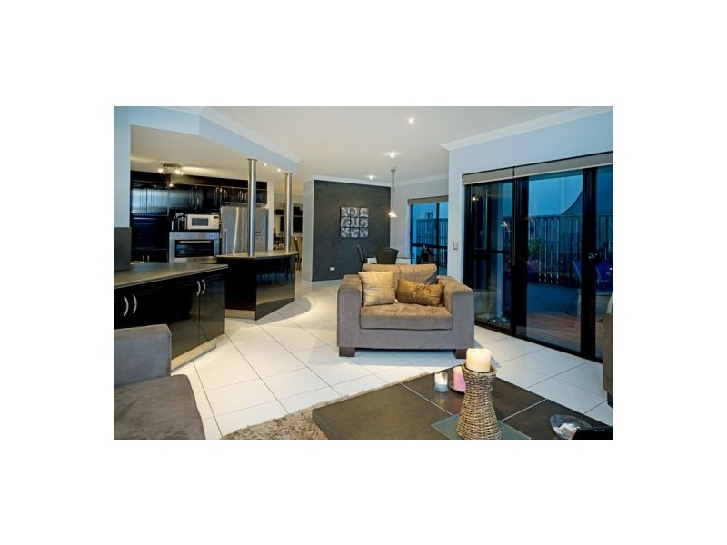 9 Ripple Court, Coomera Waters QLD 4209