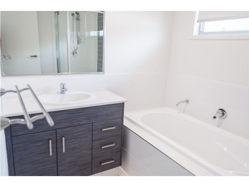 29 O`Reilly Drive, Coomera QLD 4209