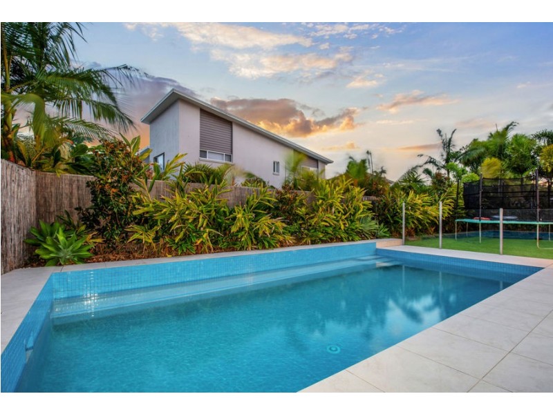 9 Benecia Avenue, Coomera Waters QLD 4209
