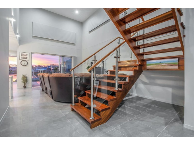 3 Lanyard Close, Coomera Waters QLD 4209