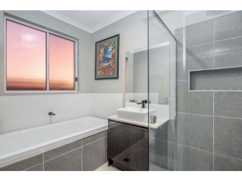 3 Lanyard Close, Coomera Waters QLD 4209