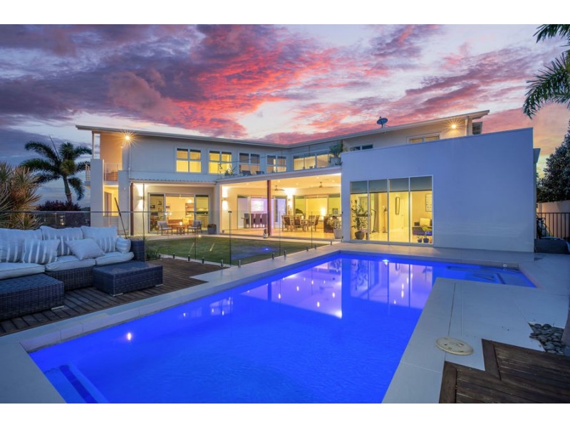 72 Brindabella Close, Coomera Waters QLD 4209