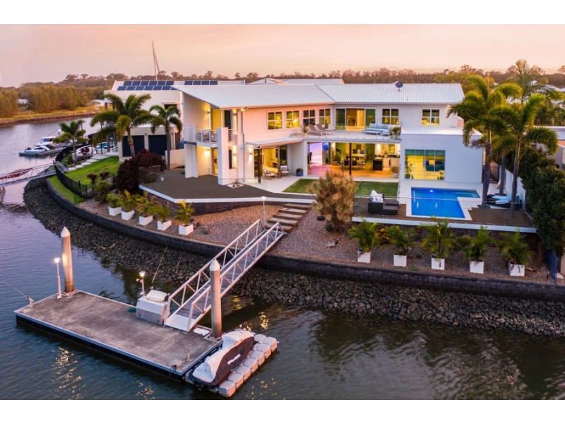 72 Brindabella Close, Coomera Waters QLD 4209