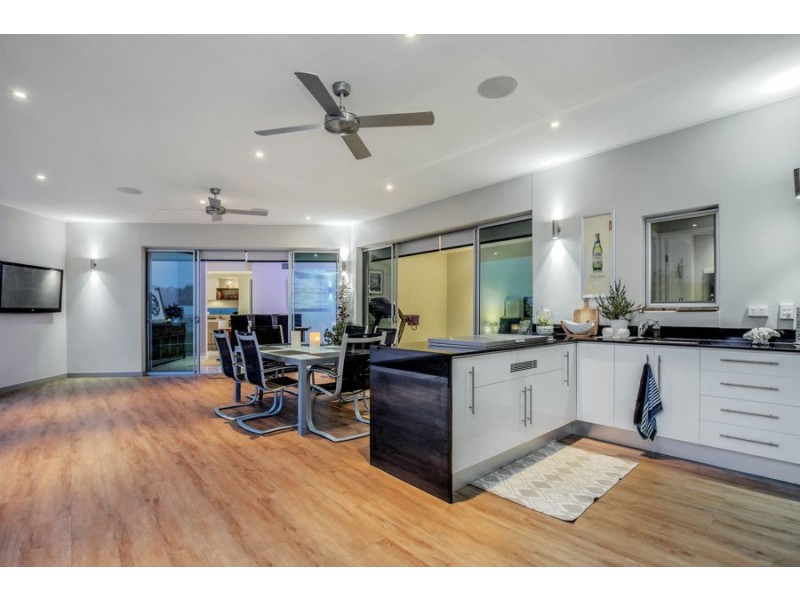72 Brindabella Close, Coomera Waters QLD 4209