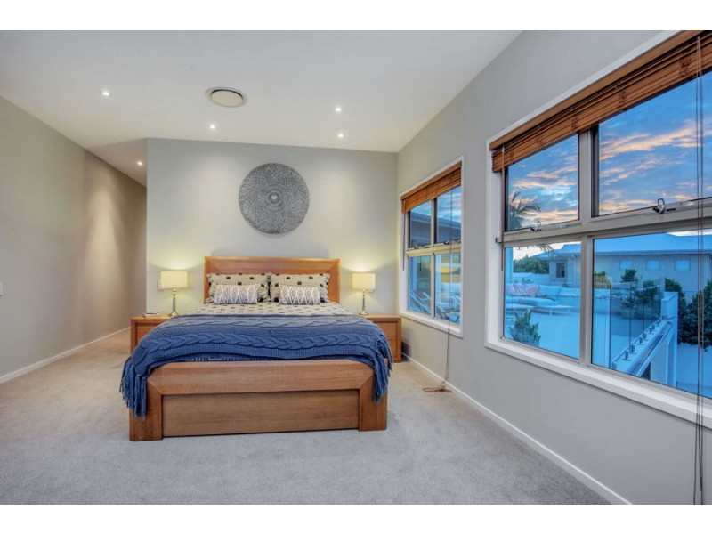 72 Brindabella Close, Coomera Waters QLD 4209