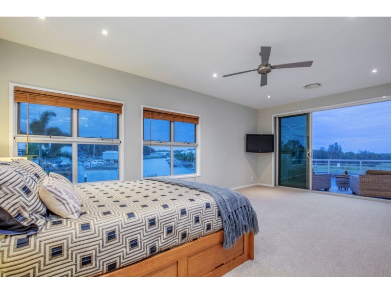 72 Brindabella Close, Coomera Waters QLD 4209