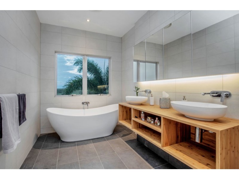 72 Brindabella Close, Coomera Waters QLD 4209