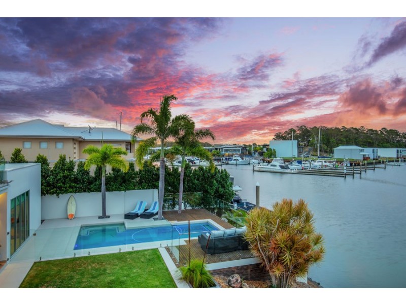 72 Brindabella Close, Coomera Waters QLD 4209