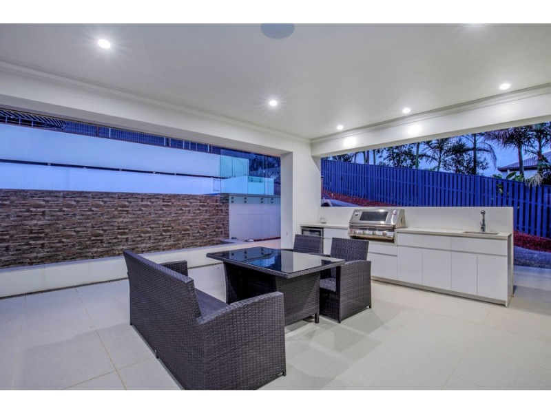1 Pendragon Drive, Coomera Waters QLD 4209