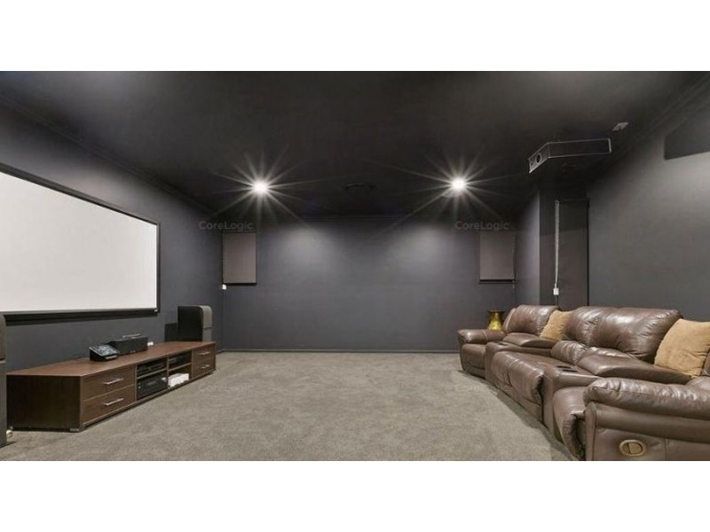 1 Pendragon Drive, Coomera Waters QLD 4209