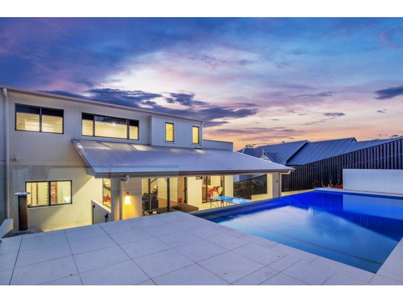 1 Pendragon Drive, Coomera Waters QLD 4209