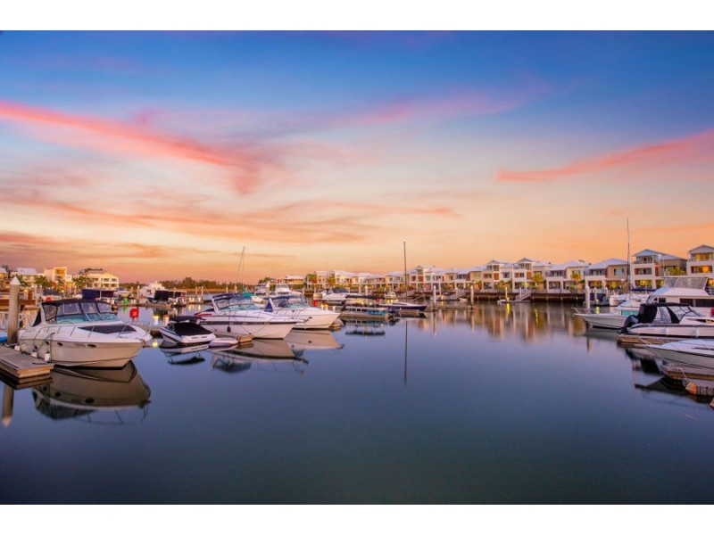 9 Kestrel Lane, Coomera Waters QLD 4209