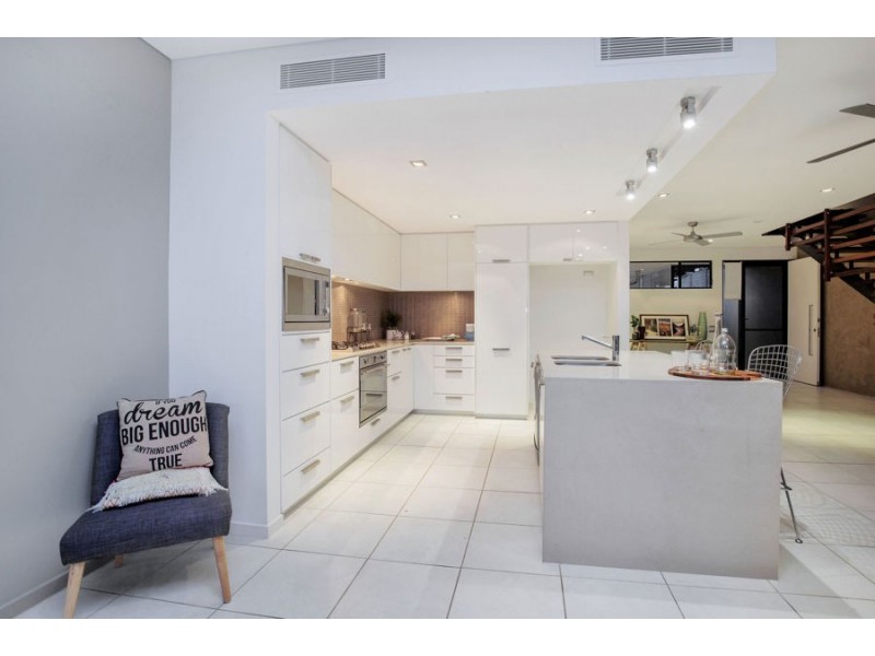 9 Kestrel Lane, Coomera Waters QLD 4209