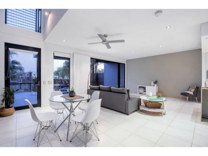 9 Kestrel Lane, Coomera Waters QLD 4209