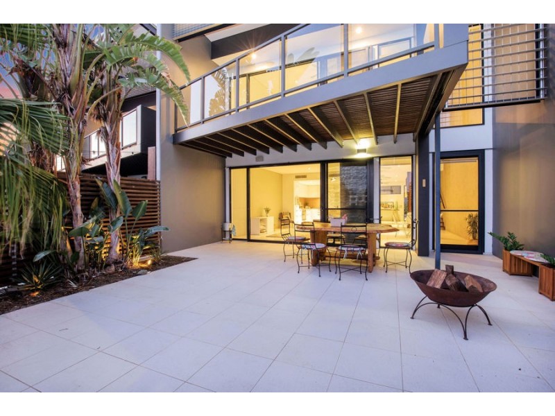 9 Kestrel Lane, Coomera Waters QLD 4209