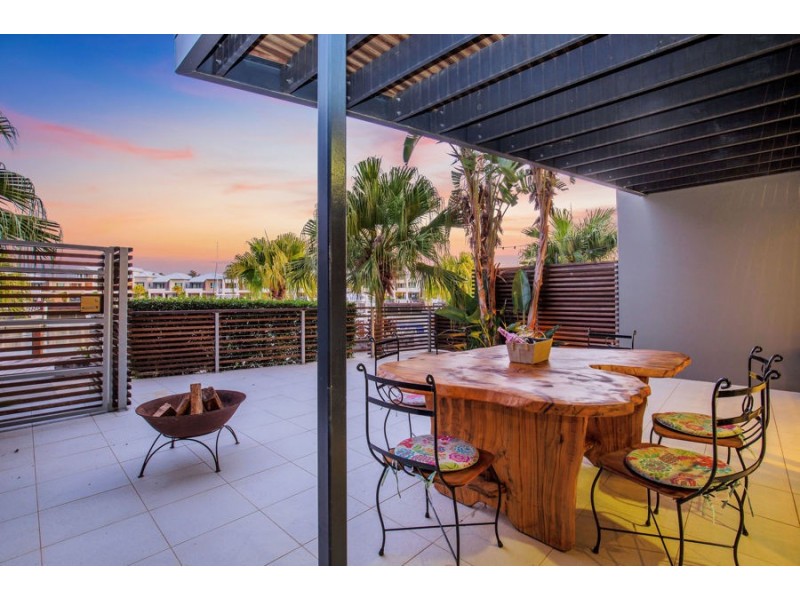 9 Kestrel Lane, Coomera Waters QLD 4209