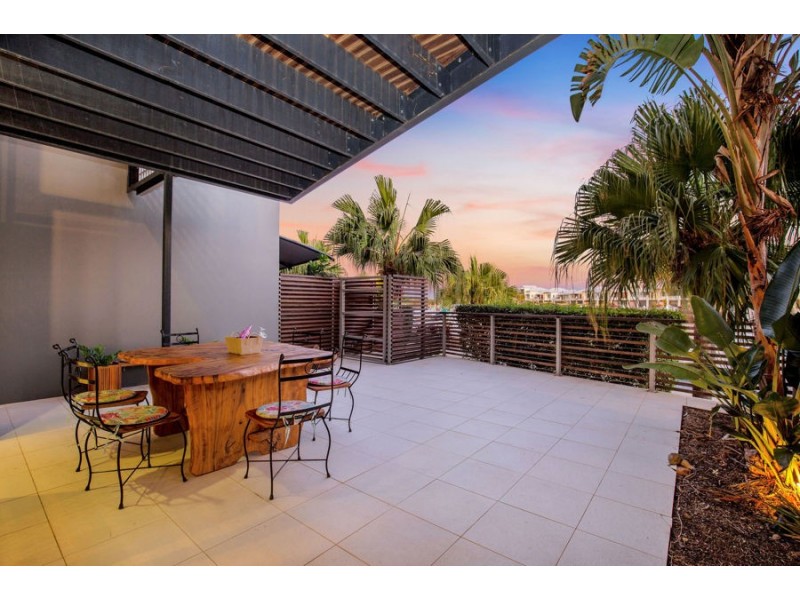 9 Kestrel Lane, Coomera Waters QLD 4209