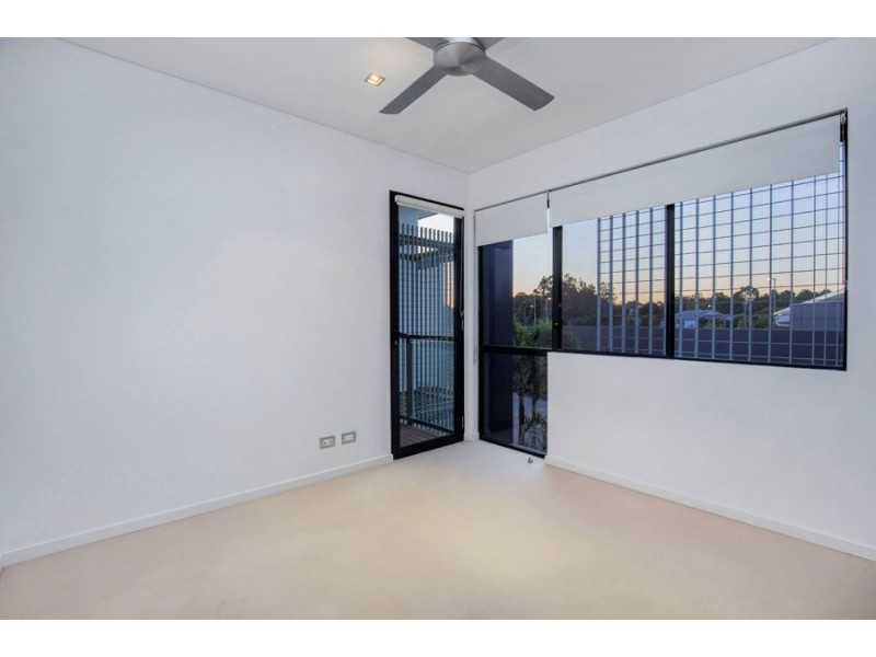 9 Kestrel Lane, Coomera Waters QLD 4209