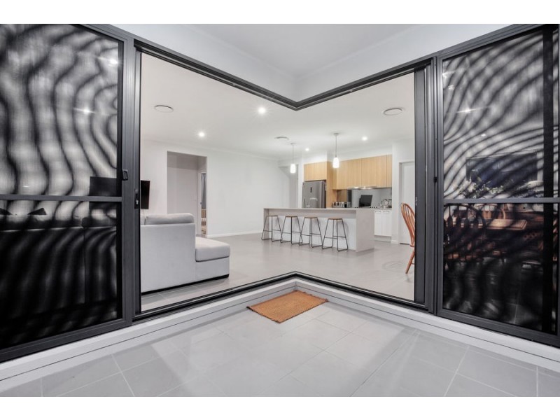35 Baldwin Crescent (Pacific Cove Estate), Pimpama QLD 4209