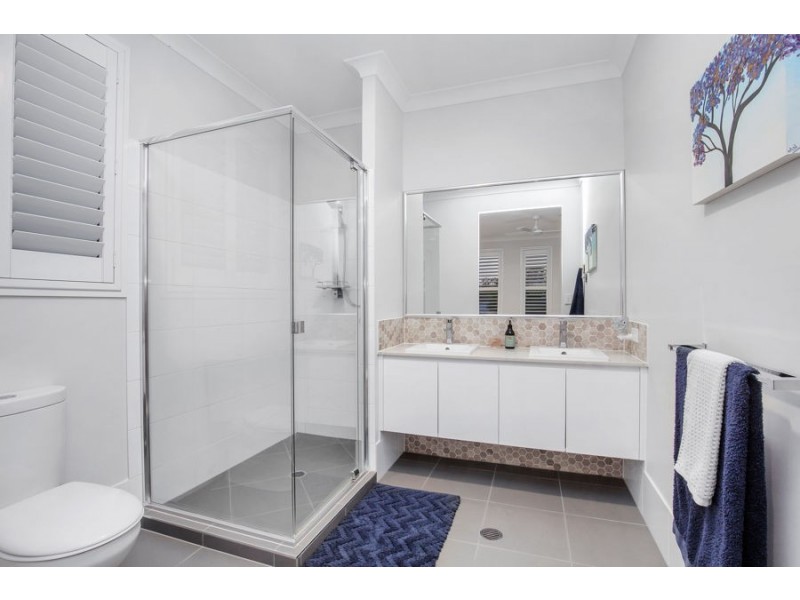 35 Baldwin Crescent (Pacific Cove Estate), Pimpama QLD 4209