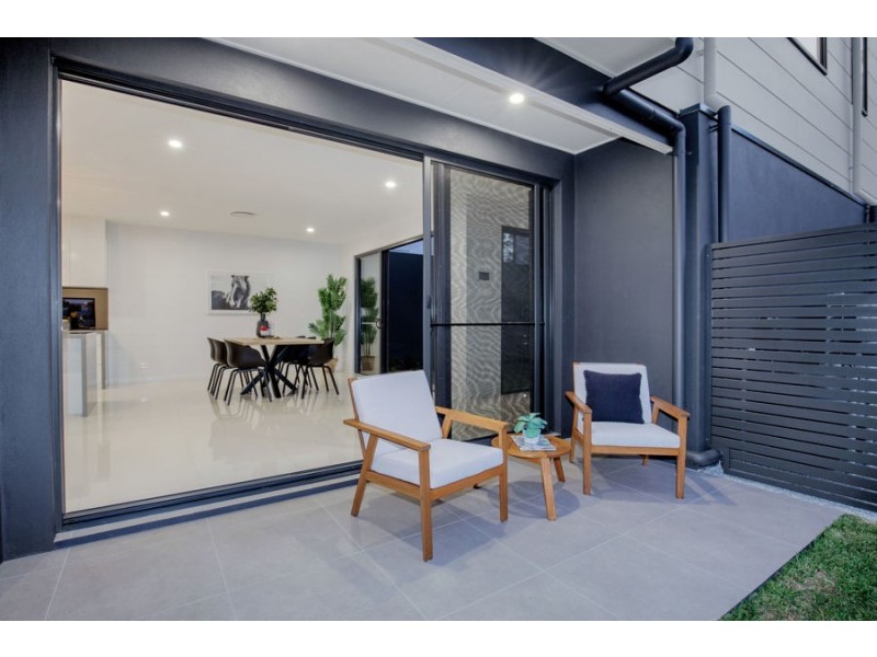 20 Sovereign Lane, Coomera Waters QLD 4209