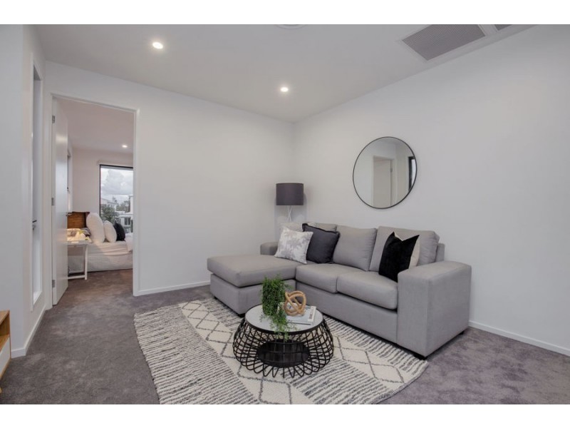 20 Sovereign Lane, Coomera Waters QLD 4209