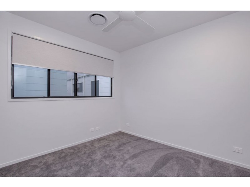 20 Sovereign Lane, Coomera Waters QLD 4209