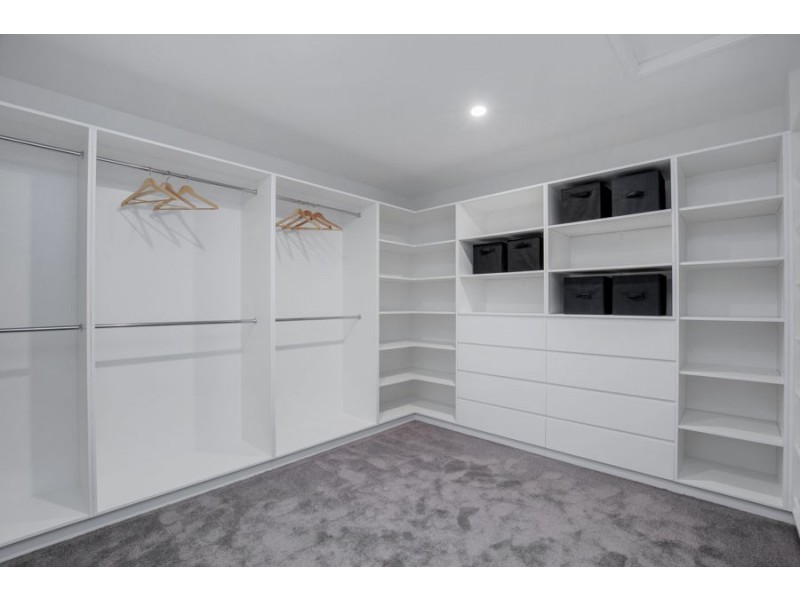 20 Sovereign Lane, Coomera Waters QLD 4209