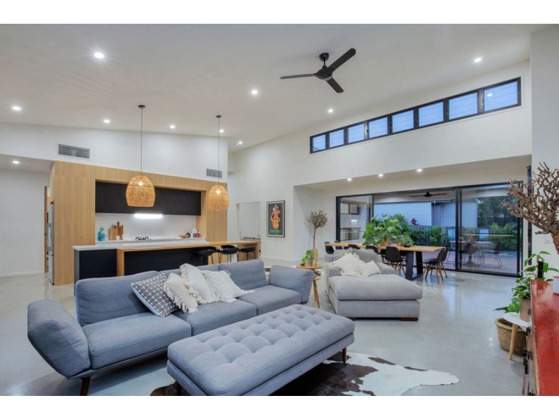 11 Ruthean Circuit, Coomera Waters QLD 4209