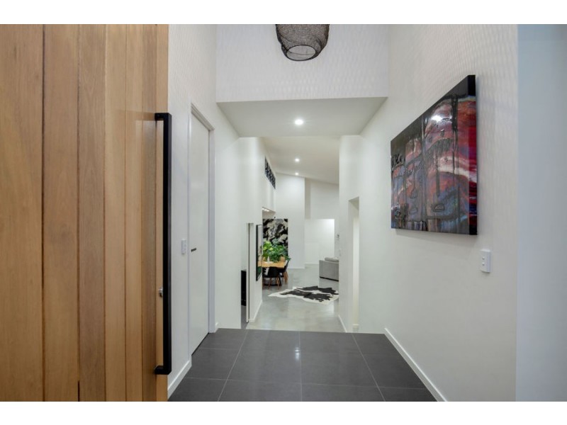 11 Ruthean Circuit, Coomera Waters QLD 4209