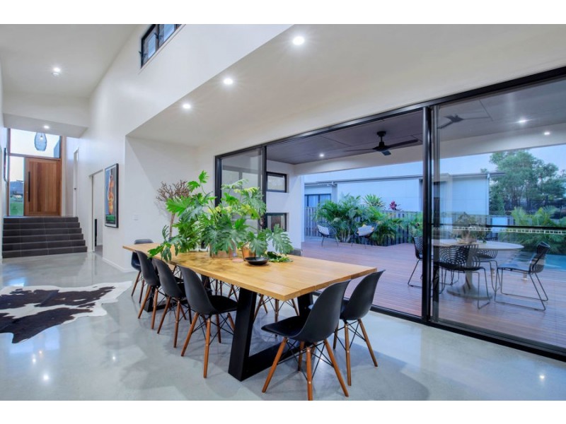 11 Ruthean Circuit, Coomera Waters QLD 4209