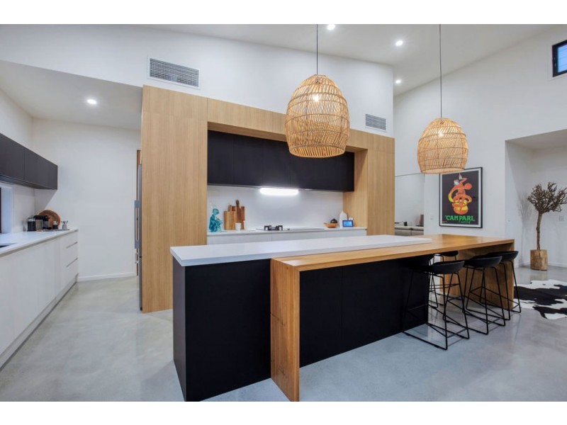 11 Ruthean Circuit, Coomera Waters QLD 4209