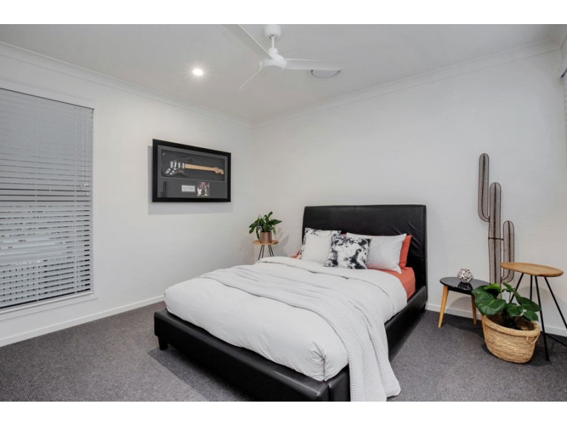 11 Ruthean Circuit, Coomera Waters QLD 4209