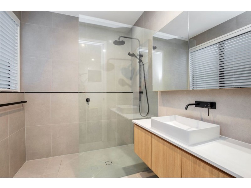 11 Ruthean Circuit, Coomera Waters QLD 4209