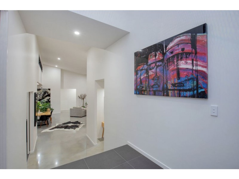 11 Ruthean Circuit, Coomera Waters QLD 4209