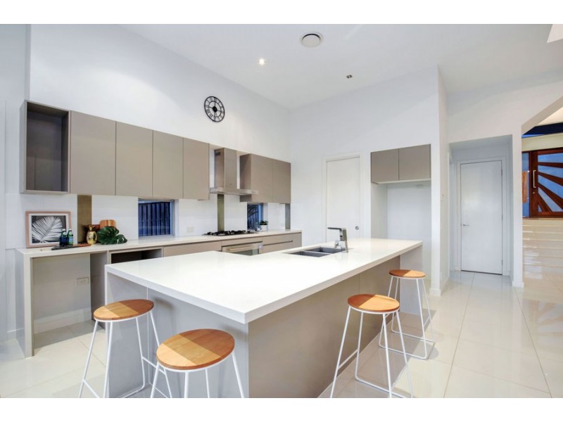 15 Impeccable Circuit, Coomera Waters QLD 4209