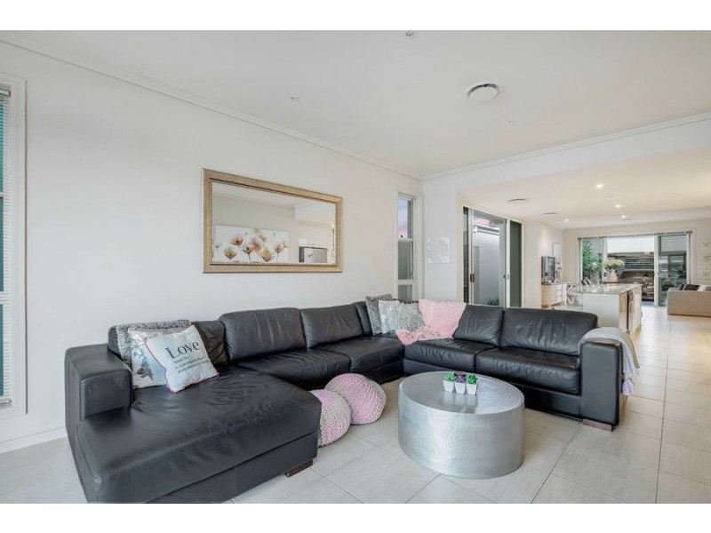 56 Brindabella Close, Coomera Waters QLD 4209