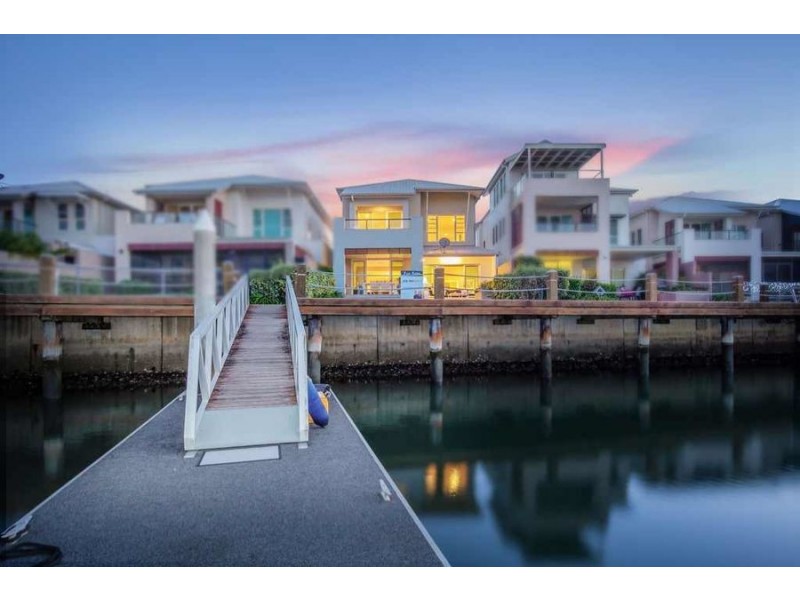 56 Brindabella Close, Coomera Waters QLD 4209