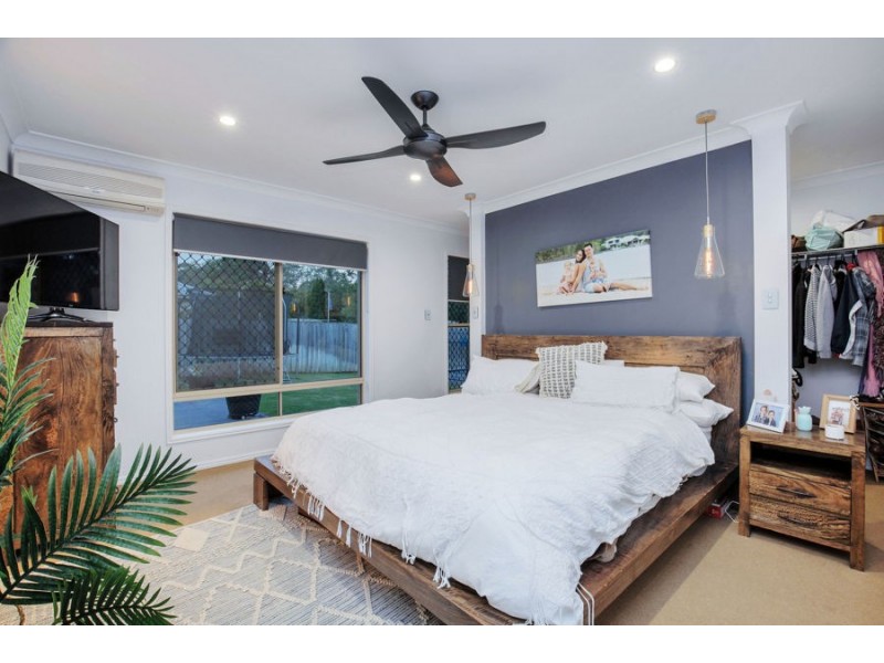 34 Seawind Road, Coomera Waters QLD 4209