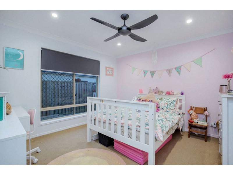 34 Seawind Road, Coomera Waters QLD 4209