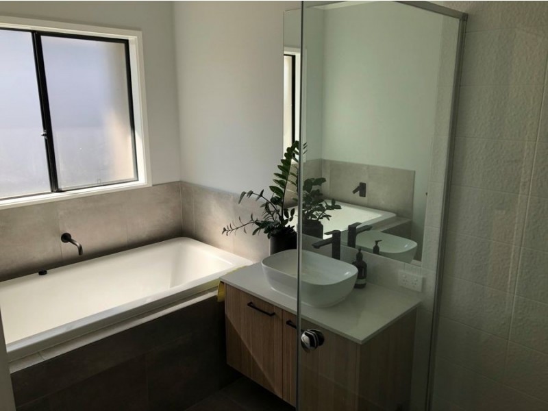 33 Christina Drive, Coomera Waters QLD 4209