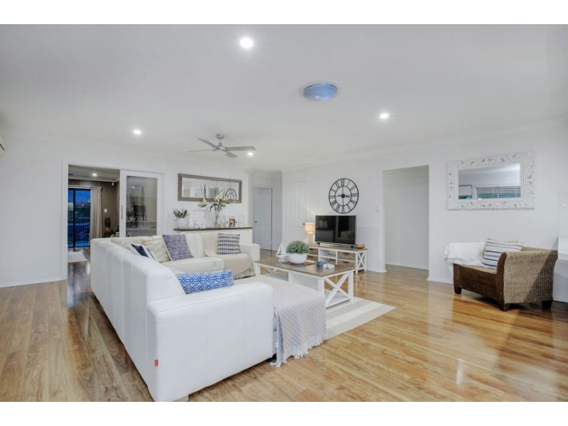 7 Morning Tide Lane, Coomera Waters QLD 4209