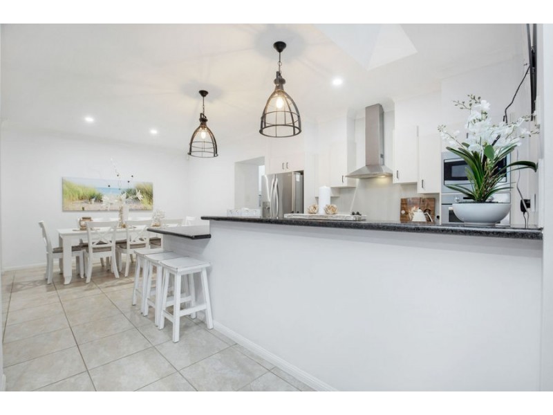 37 Buccaneer Way, Coomera Waters QLD 4209