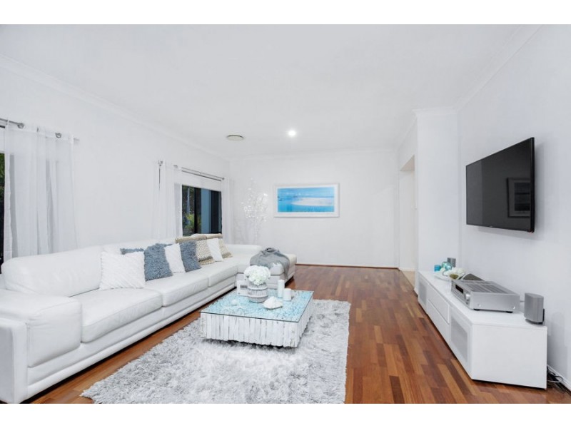 37 Buccaneer Way, Coomera Waters QLD 4209