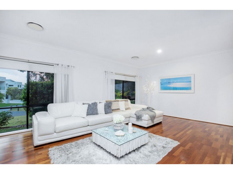 37 Buccaneer Way, Coomera Waters QLD 4209