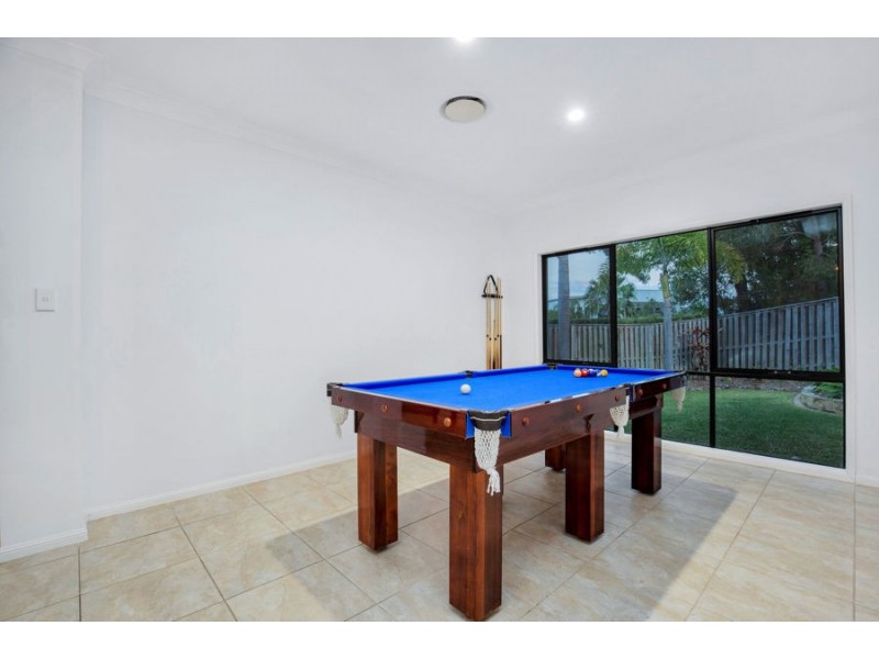 37 Buccaneer Way, Coomera Waters QLD 4209