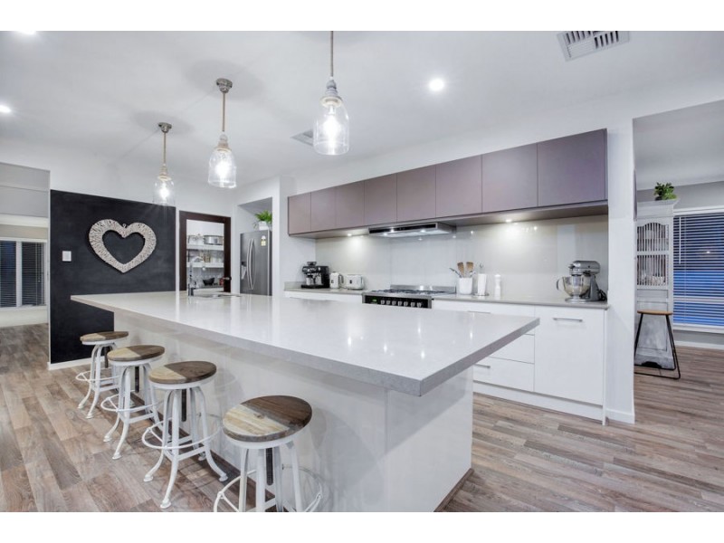 2 Ellida Lane, Coomera Waters QLD 4209