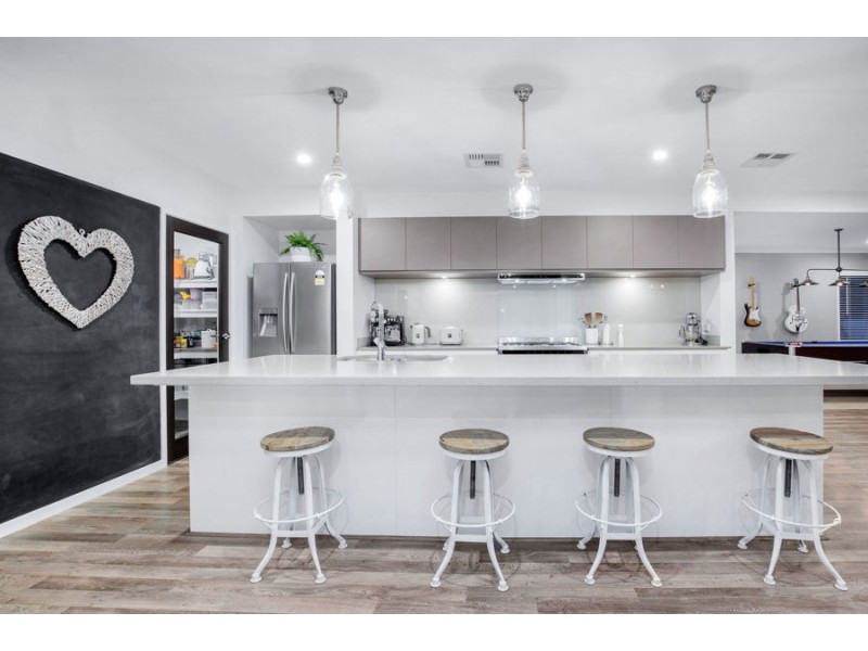 2 Ellida Lane, Coomera Waters QLD 4209